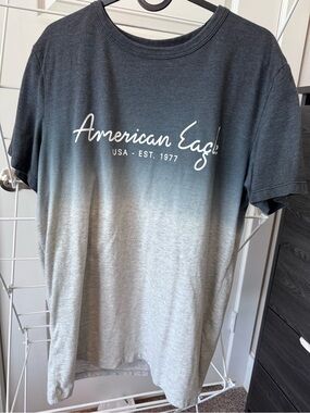 American Eagle Outfitters Black to Light Gray Ombre Logo Short Sleeve Tee